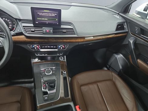 Used 2019 Audi Q5 2.0T Premium w/ Convenience Package AWD/4WD image 17