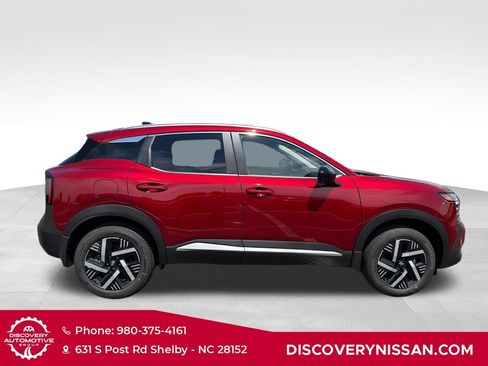 New 2026 Nissan Kicks SV w/ Interior Electronics Package FWD image 5