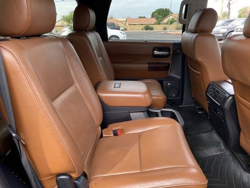Used 2015 Toyota Sequoia Platinum image 14