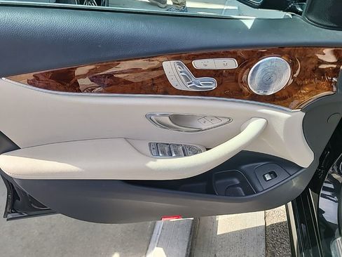 Used 2020 Mercedes-Benz E 450 4MATIC Wagon image 14