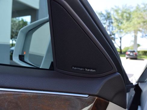 Used 2014 Mercedes-Benz E 350 Sedan image 72