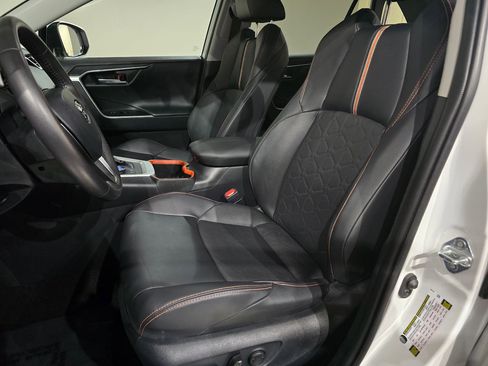 Used 2024 Toyota RAV4 Adventure image 20