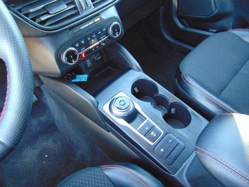 Used 2025 Ford Escape ST-Line Select image 14