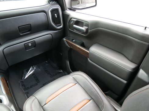 Used 2019 GMC Sierra 1500 Elevation w/ Elevation Value Package AWD/4WD image 11