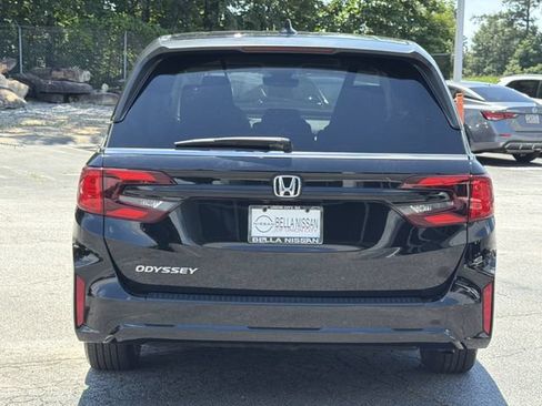 Used 2025 Honda Odyssey EX-L image 4