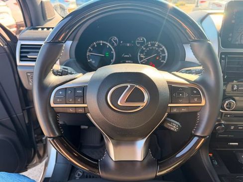Used 2023 Lexus GX 460 Premium w/ Premium Package AWD/4WD image 15