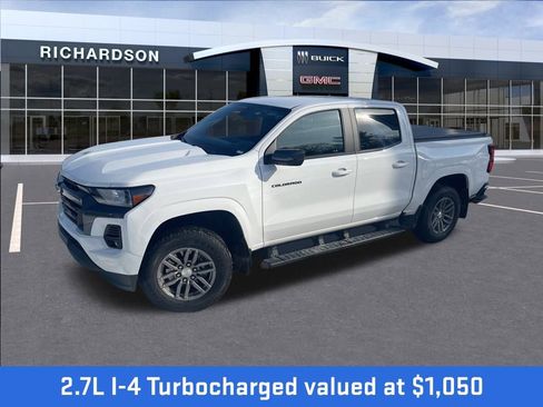 Used 2024 Chevrolet Colorado LT w/ LT Convenience Package II image 4
