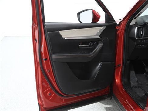 Certified 2024 MAZDA CX-90 Plug-In Hybrid w/ Premium Pkg image 4