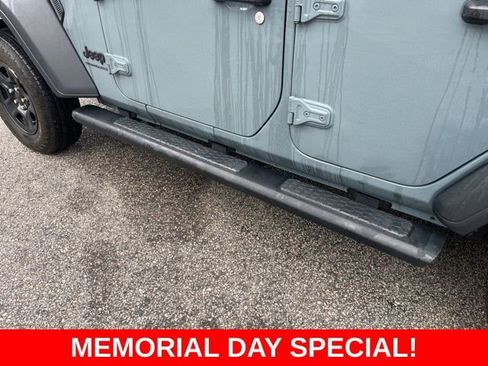 Used 2025 Jeep Wrangler Unlimited Sport AWD/4WD image 30