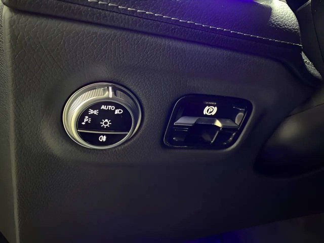 Used 2023 Mercedes-Benz EQS 450+ 4MATIC SUV w/ Acoustic Comfort Package image 24
