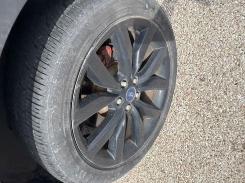 Used 2018 Ford Escape SE w/ SE Sport Appearance Package FWD image 7