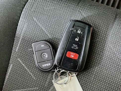 Used 2023 Toyota RAV4 XLE w/ Convenience Package AWD/4WD image 12