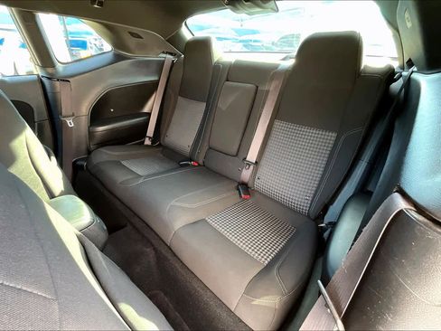 Used 2022 Dodge Challenger SXT w/ Driver Convenience Group image 19