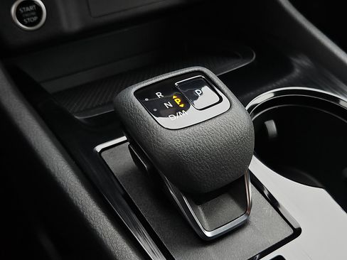 Certified 2023 Nissan Rogue SV image 14