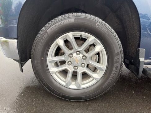 Used 2023 Chevrolet Silverado 1500 LT AWD/4WD image 23