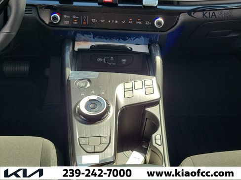 New 2026 Kia Sportage LX FWD image 19