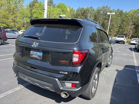 Used 2023 Honda Passport TrailSport image 5