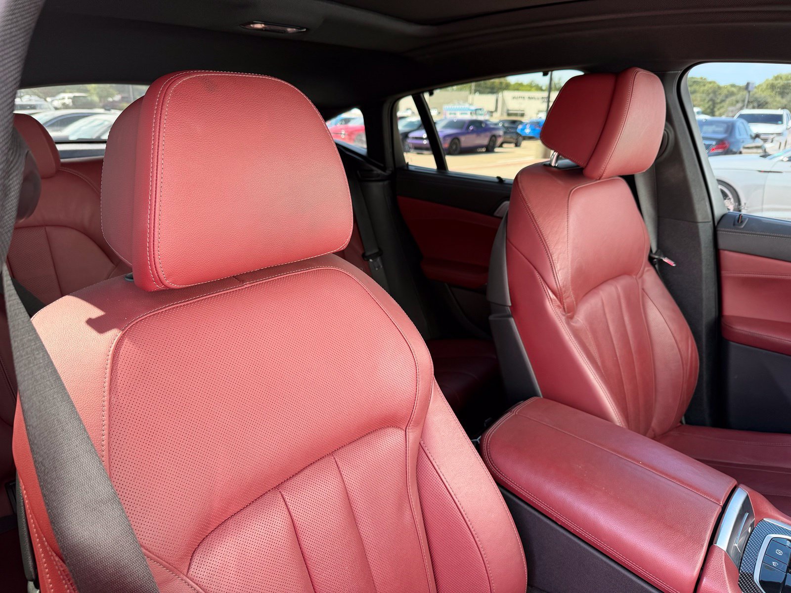 Used 2021 BMW X6 M50i w/ Executive Package AWD/4WD image 36