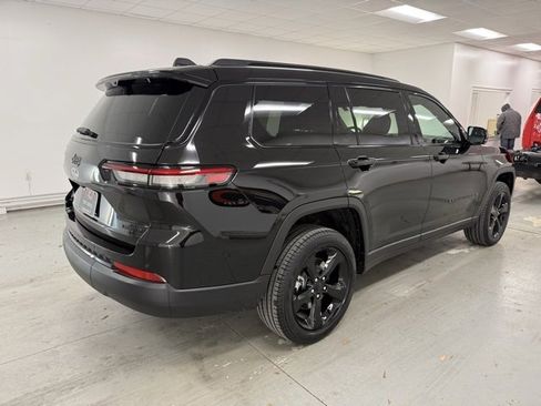 New 2025 Jeep Grand Cherokee L Limited image 5