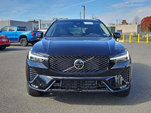 New 2026 Volvo XC60 B5 Plus w/ Protection Package Premier image 2