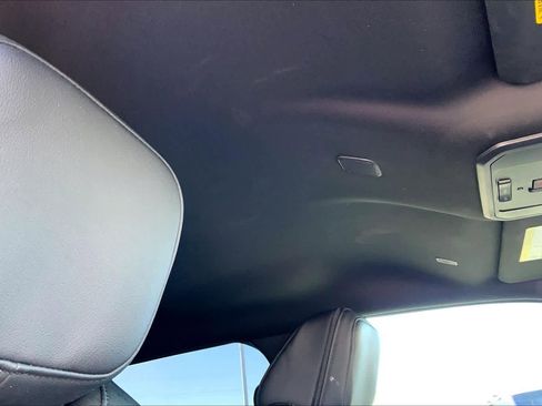 Used 2025 Toyota Tacoma TRD Off-Road image 13