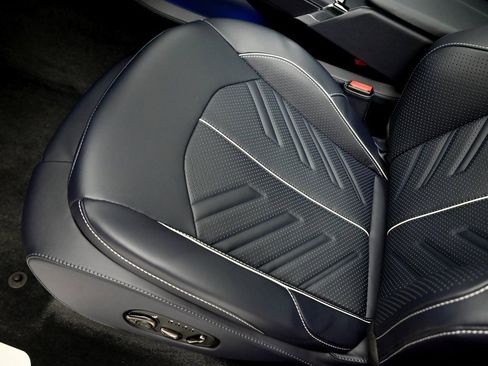 Used 2026 Aston Martin DBX S image 13