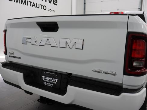Used 2025 RAM 2500 Big Horn AWD/4WD image 29