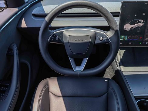 Used 2024 Tesla Model 3 Long Range AWD/4WD image 15