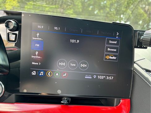 Used 2020 Chevrolet Corvette Stingray Preferred Cpe w/ 2LT Preferred Equipment Group RWD image 33