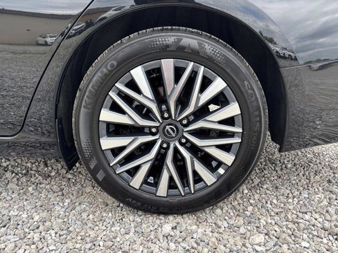Used 2026 Nissan Altima 2.5 SV FWD image 30