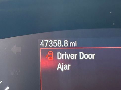 Used 2020 Ford Escape SEL image 40