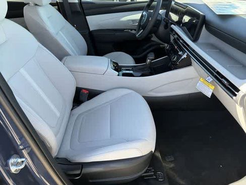 New 2026 Hyundai Tucson SEL FWD image 18