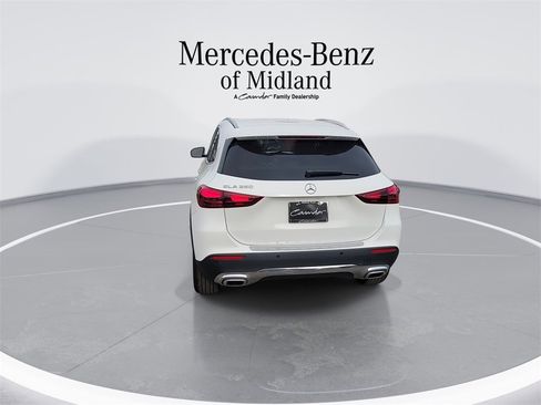 New 2025 Mercedes-Benz GLA 250 image 7
