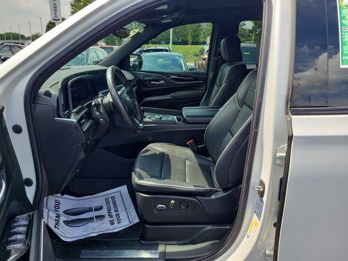 Used 2022 Cadillac Escalade Sport AWD/4WD image 16
