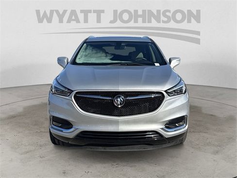 Used 2021 Buick Enclave Essence w/ Sport Touring Edition image 8