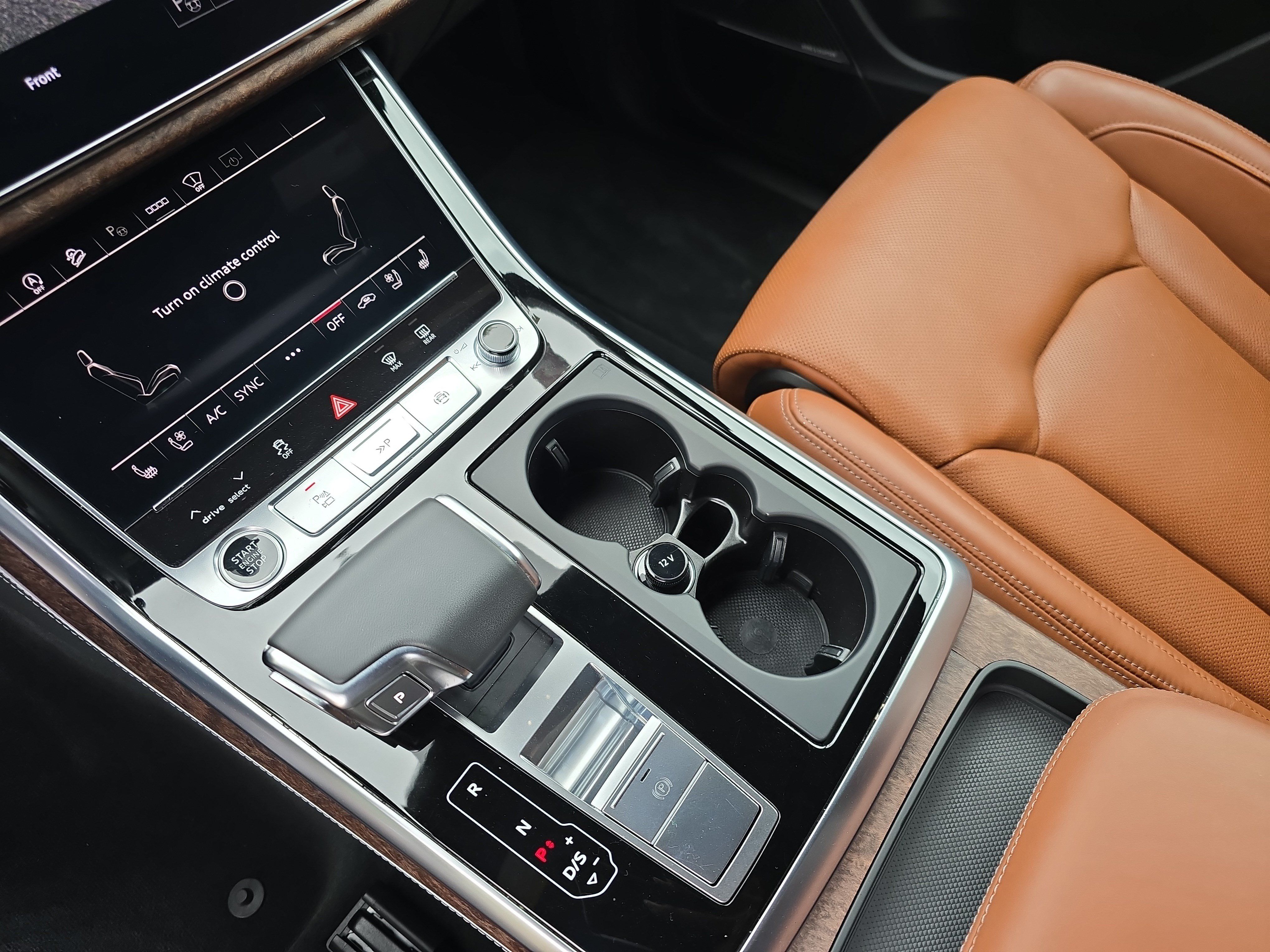 Used 2025 Audi Q8 Prestige AWD/4WD image 21