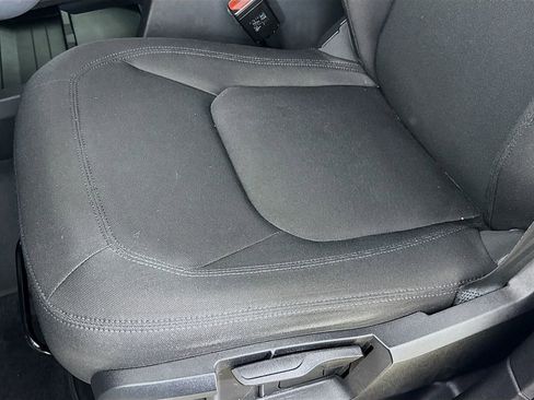 Used 2023 Land Rover Defender 110 image 19