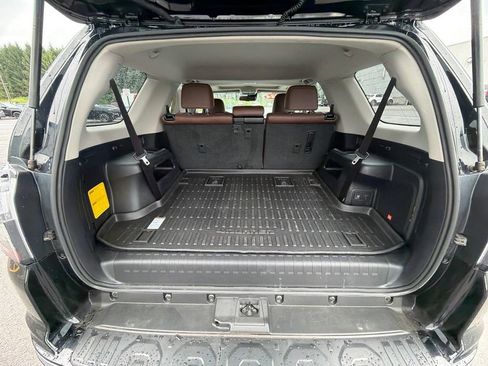 Used 2024 Toyota 4Runner Limited AWD/4WD image 58