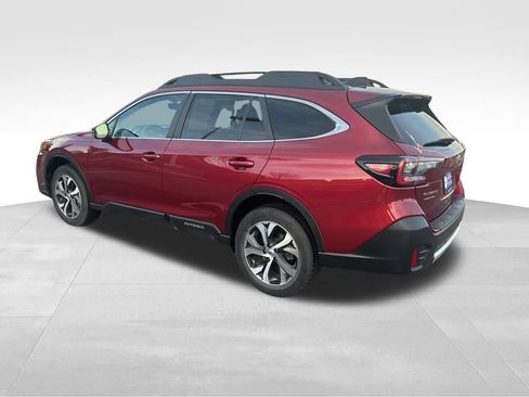 Used 2021 Subaru Outback Limited image 4
