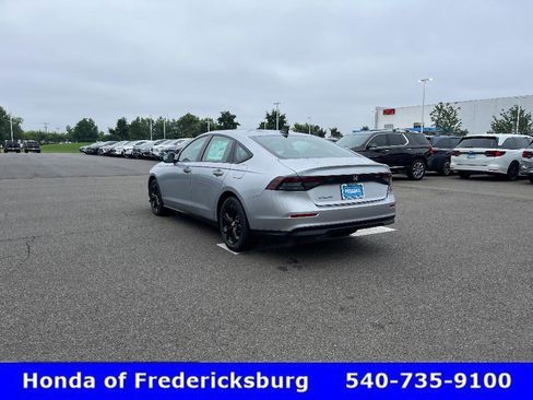 Certified 2025 Honda Accord SE image 13