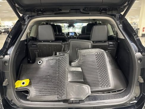 Certified 2022 Toyota Highlander XLE image 17