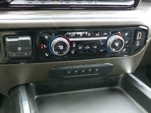 Used 2024 Chevrolet Silverado 3500 LTZ w/ LTZ Plus Package image 18