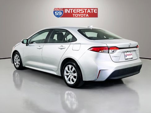 Used 2023 Toyota Corolla LE FWD image 5