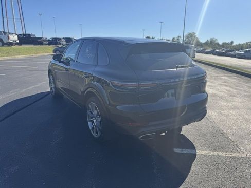 Used 2019 Porsche Cayenne image 5