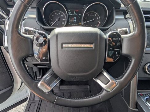 Used 2020 Land Rover Discovery Landmark image 31