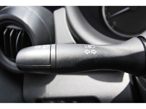 Used 2025 Nissan Kicks Play S FWD image 11
