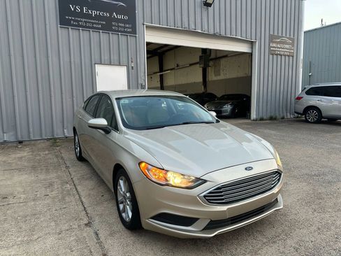 Used 2017 Ford Fusion S image 8