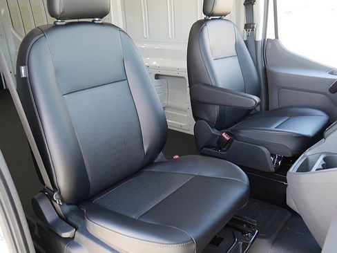 New 2025 Ford Transit 250 148 High Roof Extended image 30