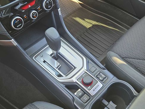 Used 2022 Subaru Forester Premium image 29