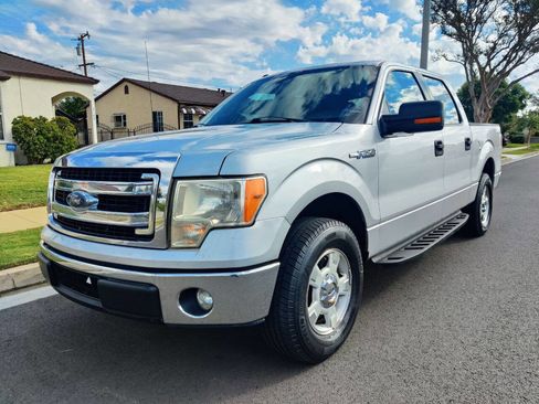 Used 2014 Ford F150 XLT w/ Equipment Group 301A Mid image 3